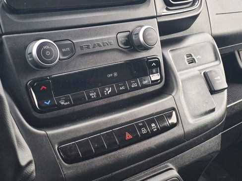 Used 2023 RAM ProMaster 2500 image 19