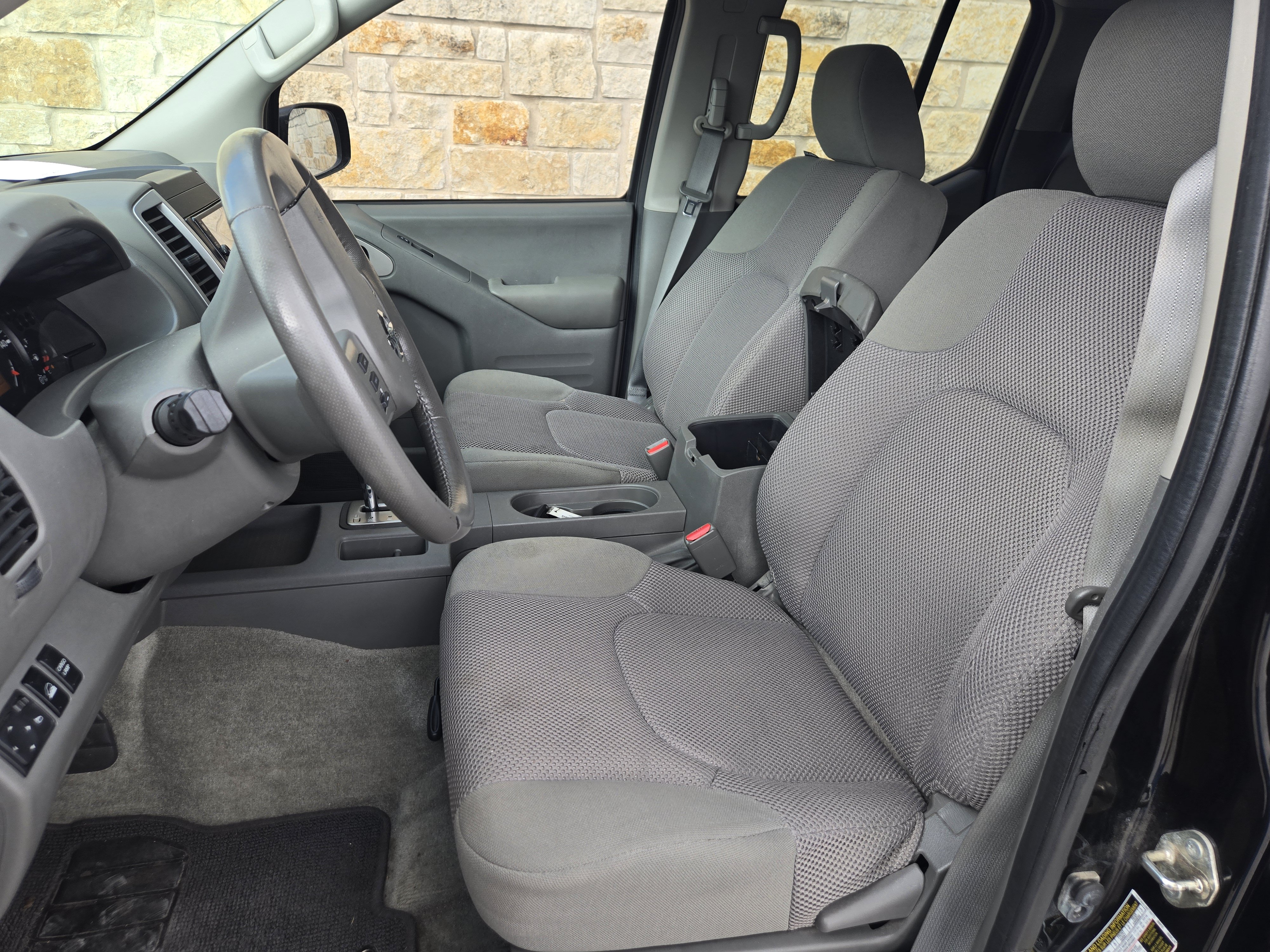 Used 2018 Nissan Frontier SV w/ Value Truck Package AWD/4WD image 5