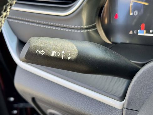 New 2025 Jeep Grand Cherokee Altitude image 25