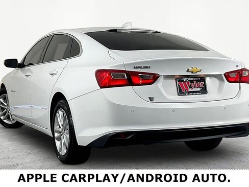 Used 2018 Chevrolet Malibu LT w/ Driver Confidence Package FWD image 4
