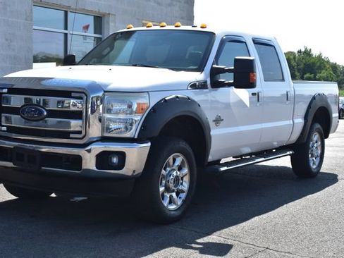 Used 2016 Ford F250 Lariat w/ Lariat Ultimate Package AWD/4WD image 16
