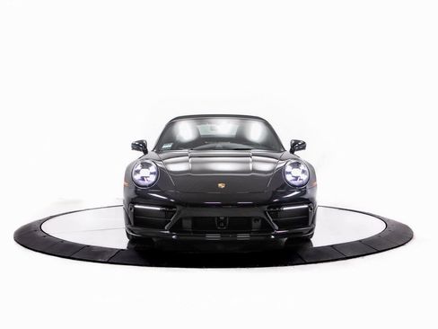 Certified 2023 Porsche 911 50th Anniversary Edition image 10