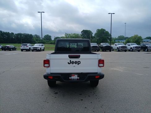 New 2026 Jeep Gladiator Sport image 7