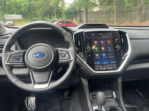 Certified 2025 Subaru Ascent Limited AWD/4WD image 9