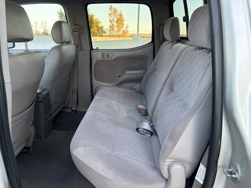 Used 2002 Toyota Tacoma PreRunner w/ SR5 Pkg w/ Chrome Pkg RWD image 25