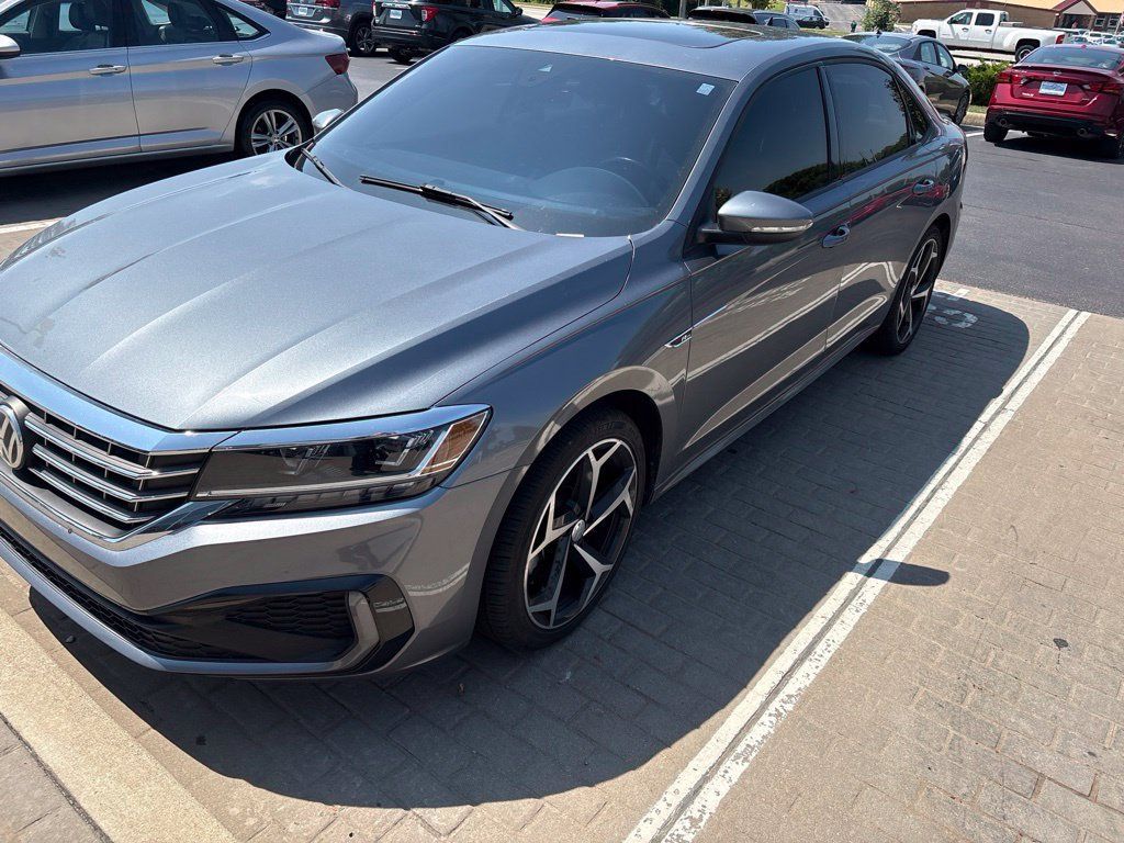 Used 2022 Volkswagen Passat 2.0T R-Line FWD image 1