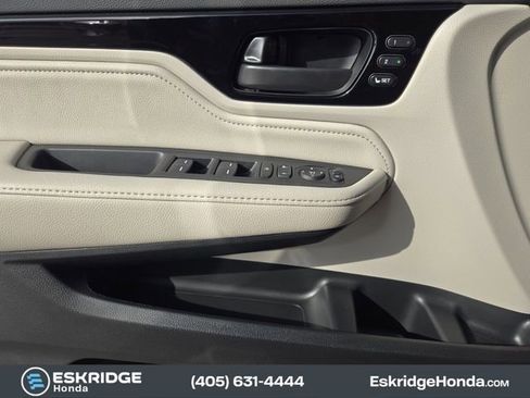 New 2026 Honda Odyssey Touring image 18
