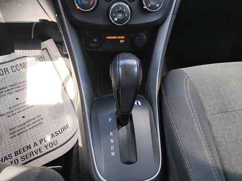 Used 2018 Chevrolet Trax LS FWD image 22