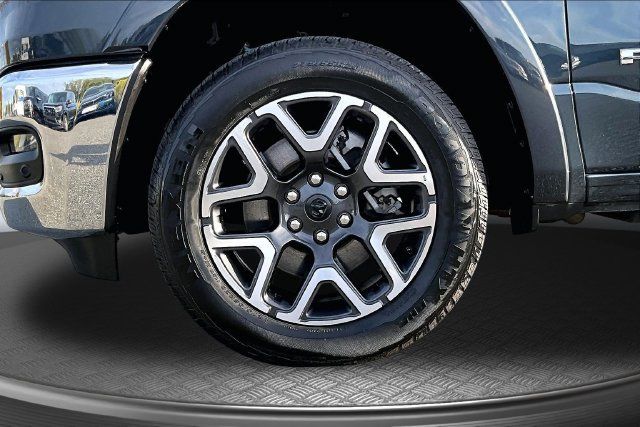 Used 2026 RAM 1500 Laramie AWD/4WD image 32