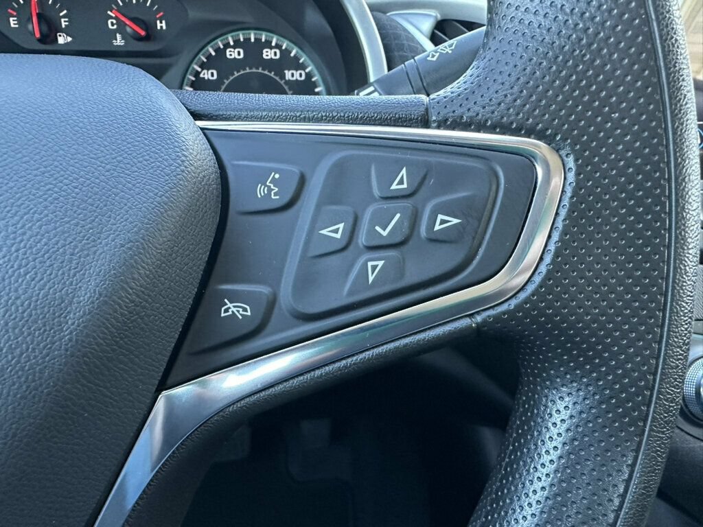 Used 2023 Chevrolet Malibu LS FWD image 12
