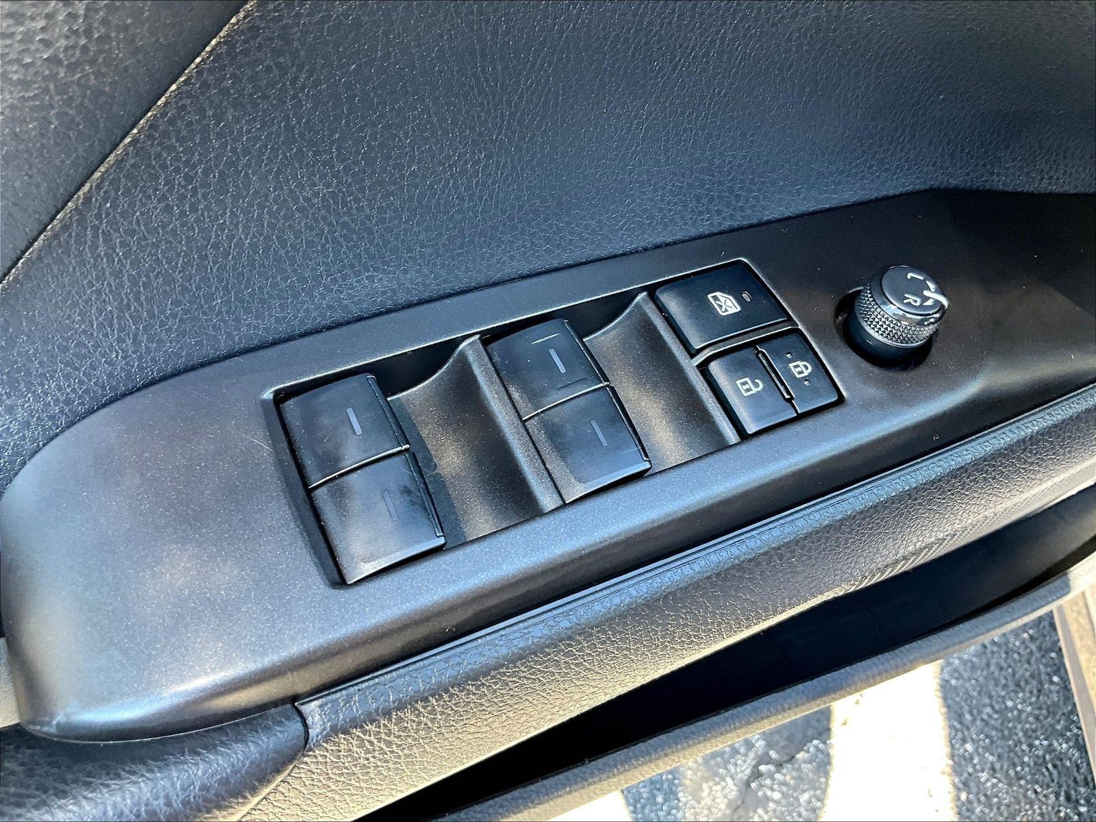Used 2023 Toyota Camry SE FWD image 34