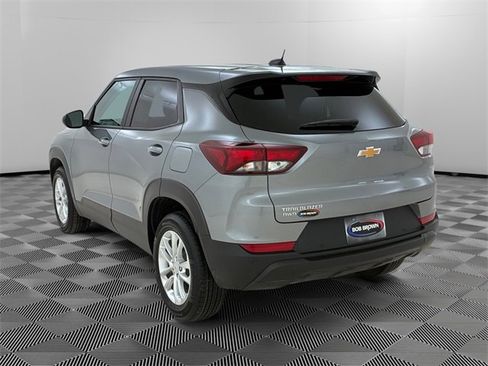 Used 2025 Chevrolet TrailBlazer LS w/ LS Convenience Package image 5