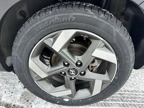 Used 2022 Hyundai Venue SEL w/ Cargo Package image 33