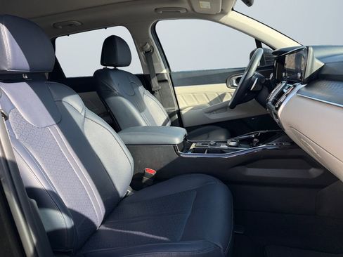 Used 2024 Kia Sorento SX Prestige image 15