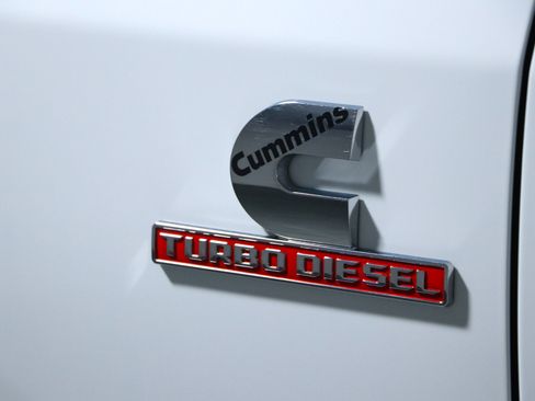 Used 2024 RAM 2500 Big Horn w/ Off Road Package AWD/4WD image 31