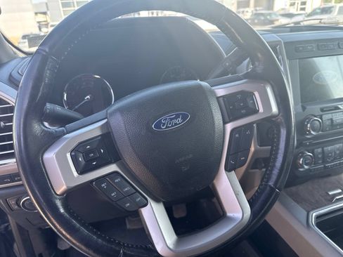 Used 2017 Ford F350 Lariat w/ Lariat Value Package AWD/4WD image 11
