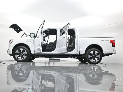 Used 2023 Ford F150 Lightning Platinum AWD/4WD image 55