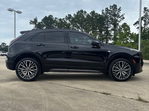 Used 2024 Cadillac XT4 Sport FWD image 7