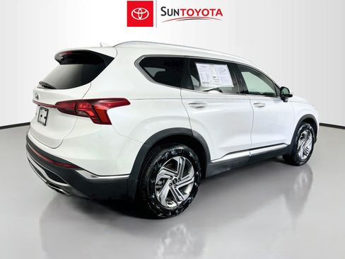 Used 2022 Hyundai Santa Fe SEL w/ Convenience Package FWD image 4