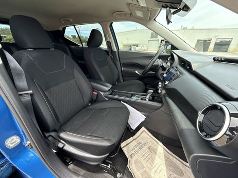 Used 2024 Nissan Kicks SV FWD image 25