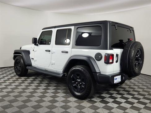 Used 2025 Jeep Wrangler Sport image 3