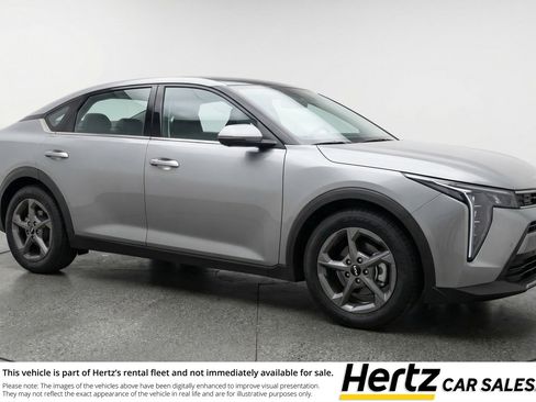 Used 2025 Kia K4 FWD image 1