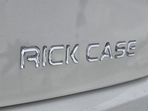 Used 2023 Maserati Levante GT image 14