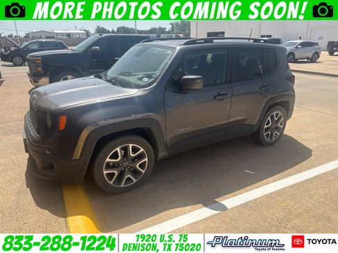 Used 2018 Jeep Renegade Latitude FWD image 1
