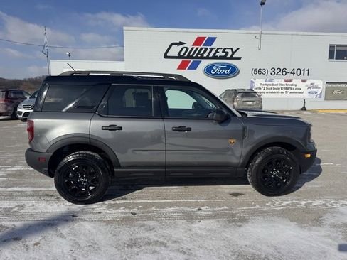 Used 2025 Ford Bronco Sport Badlands image 6