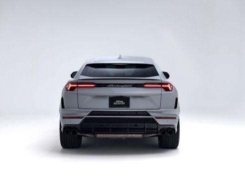 Used 2024 Lamborghini Urus S AWD/4WD image 4