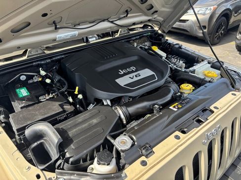 Used 2018 Jeep Wrangler Unlimited Sport S image 21