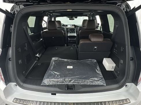 New 2026 Nissan Armada Platinum Reserve image 16