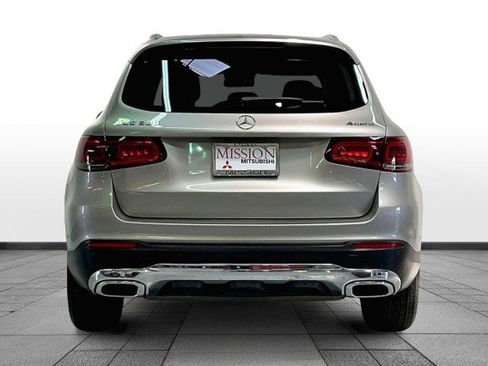 Used 2021 Mercedes-Benz GLC 300 4MATIC w/ Premium Package image 3