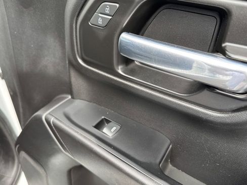 Used 2021 Chevrolet Silverado 1500 Custom Trail Boss image 29