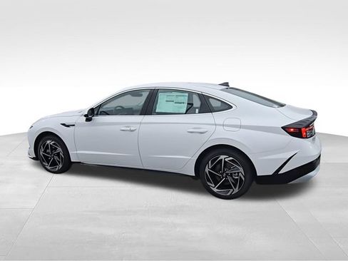 New 2026 Hyundai Sonata SEL FWD image 6
