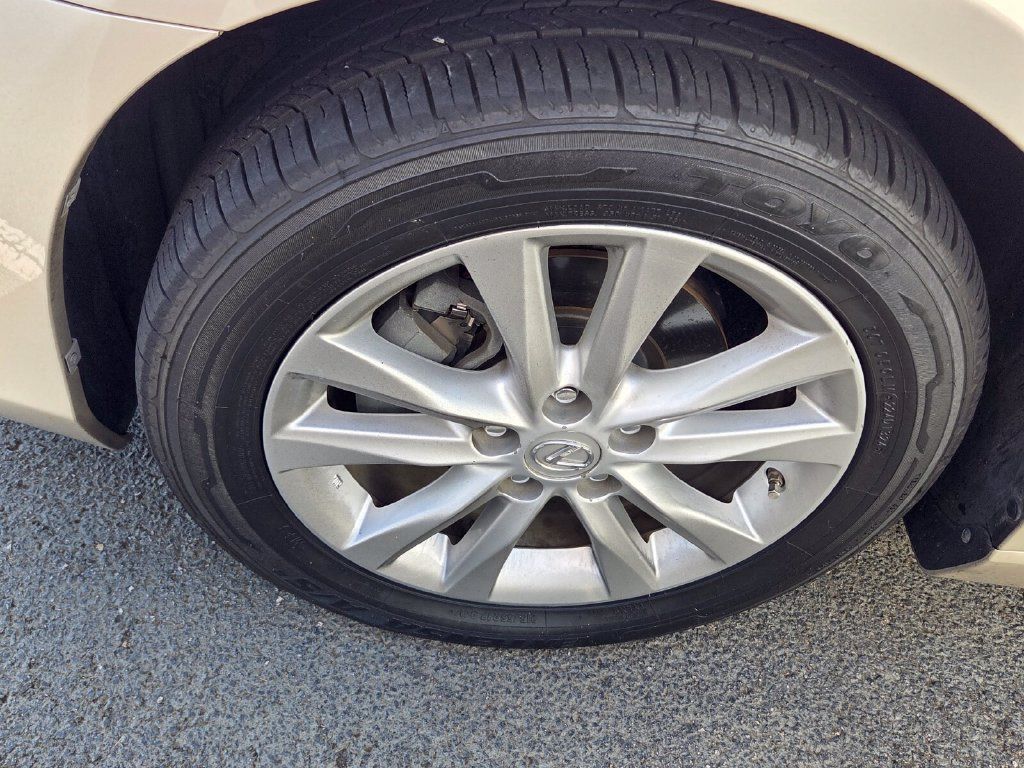 Used 2010 Lexus ES 350 FWD image 4