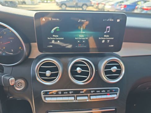 Used 2020 Mercedes-Benz GLC 300 4MATIC Coupe image 22