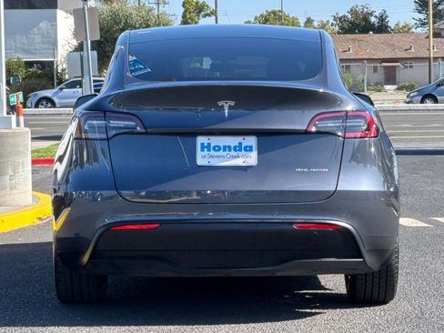 Used 2020 Tesla Model Y Long Range AWD/4WD image 9