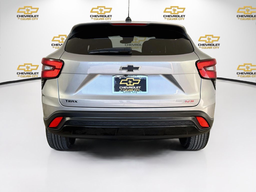 Used 2024 Chevrolet Trax RS w/ Driver Confidence Package FWD image 7
