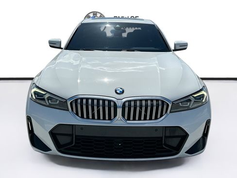Used 2023 BMW 330i Sedan w/ M Sport Package RWD image 2