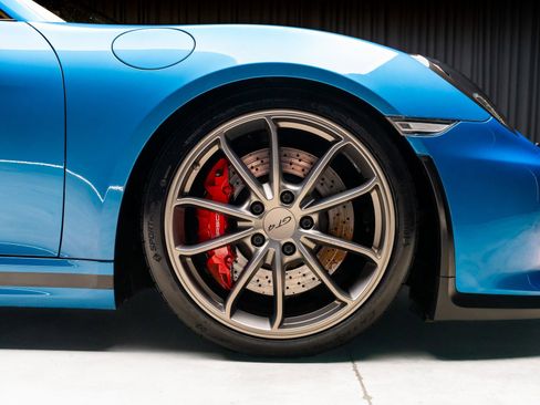 Used 2016 Porsche Cayman GT4 image 28