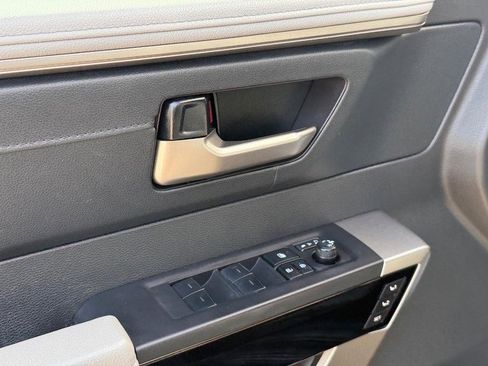 Used 2024 Toyota Tundra Limited image 19