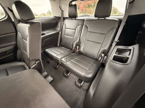 Used 2020 GMC Acadia SLT w/ Trailering Package image 36