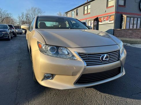 Used 2013 Lexus ES 300h w/ Luxury Pkg image 5