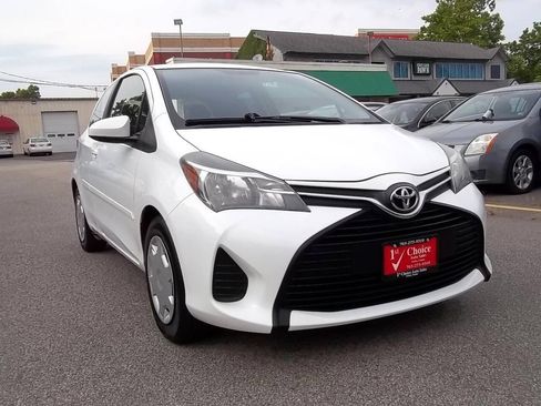Used 2015 Toyota Yaris L FWD image 4