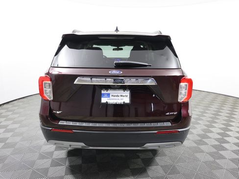Used 2023 Ford Explorer XLT w/ Equipment Group 202A AWD/4WD image 6