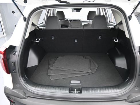 Used 2024 Kia Seltos LX image 38