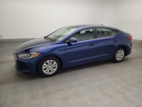 Used 2018 Hyundai Elantra SEL image 2