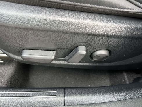 Used 2022 Kia Seltos EX image 18