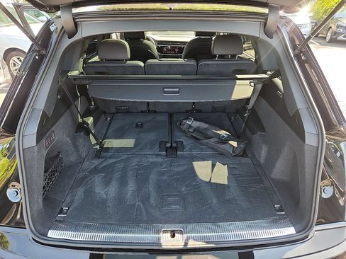 Used 2023 Audi Q7 2.0T Premium Plus w/ Premium Plus Package AWD/4WD image 27